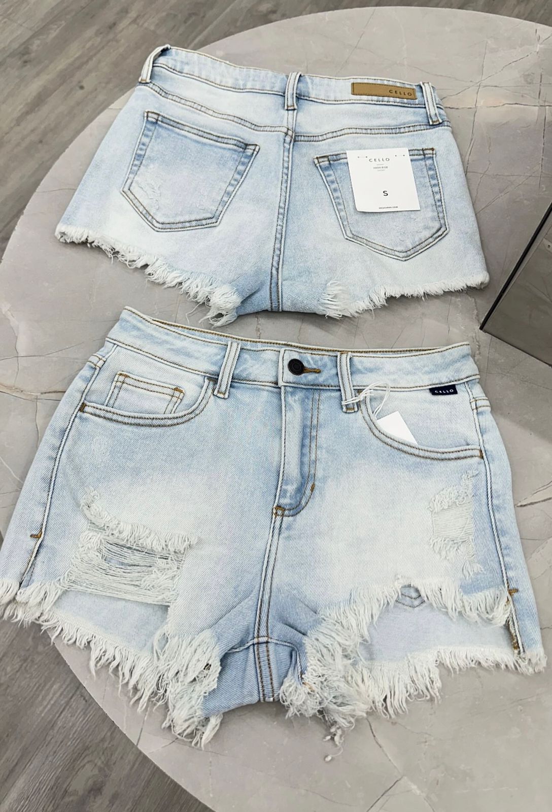 Short Jean Cello